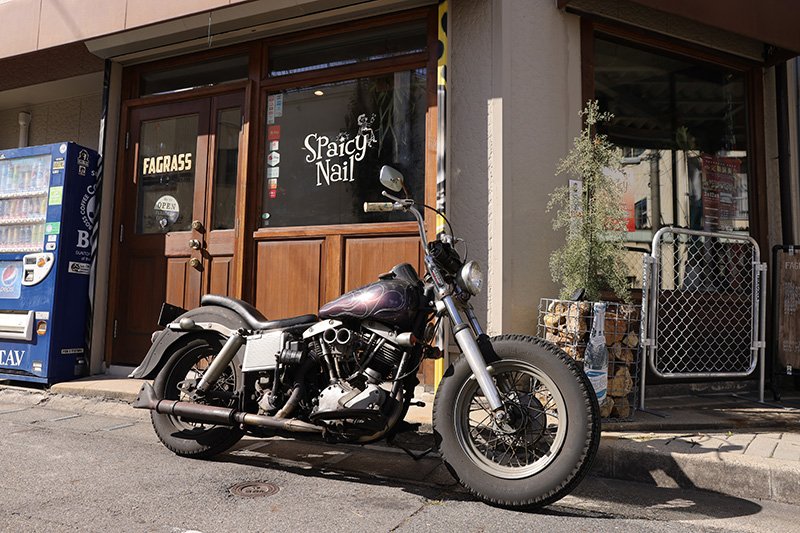 飯見さんの愛車と外観