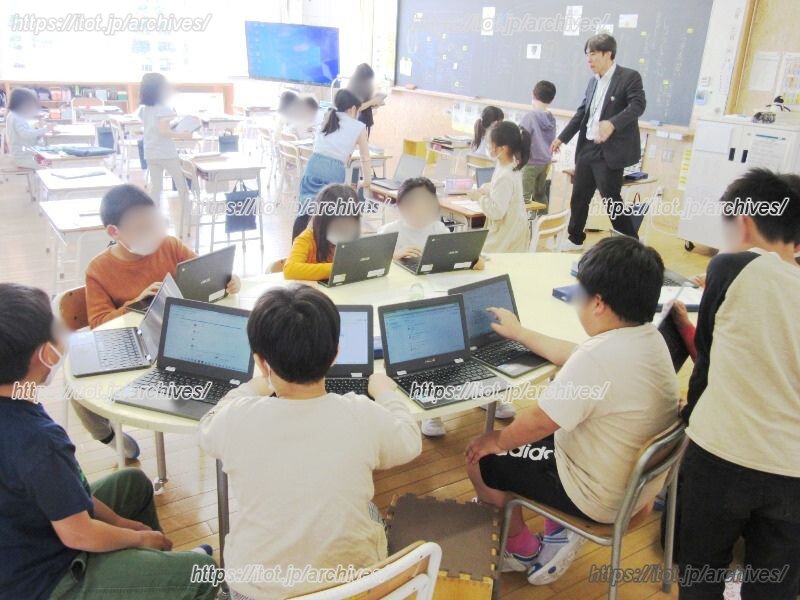 ICT授業の様子（提供：富山市立芝園小学校）