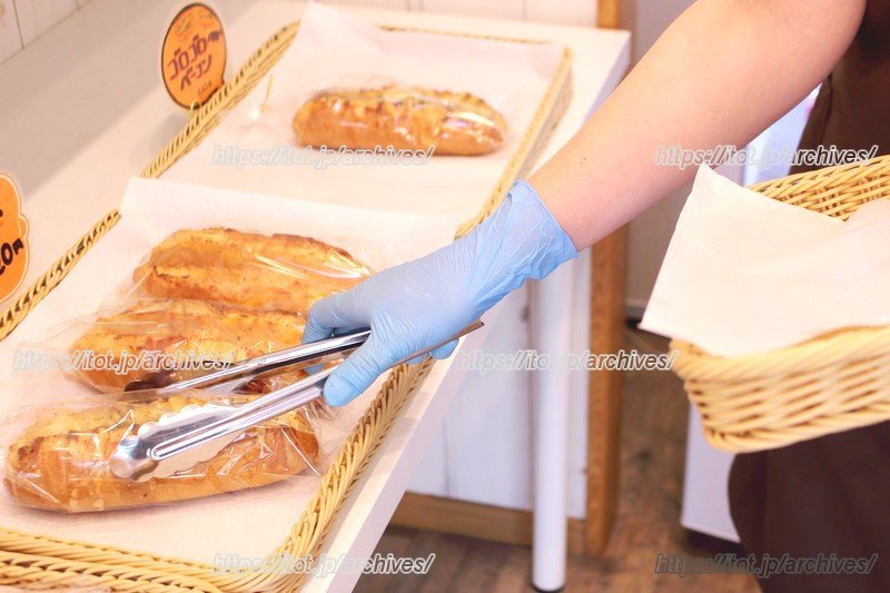 作業の傍らインタビューに応えてくださった池田由美子さん