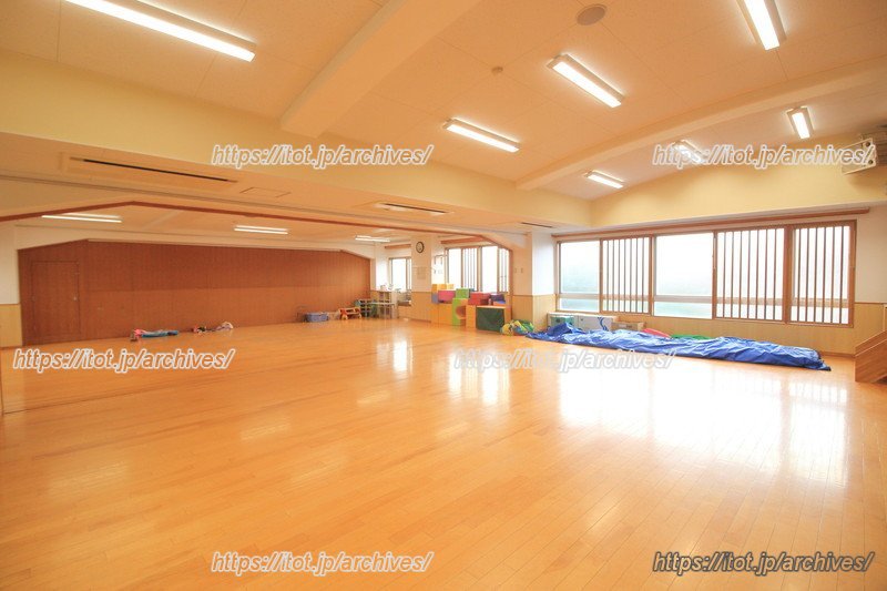 明るく広く、音響設備の整ったホール