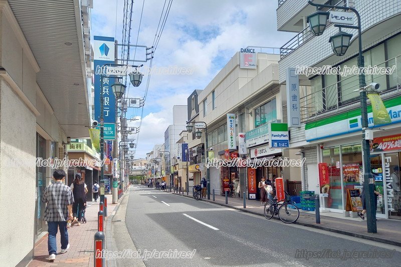 「レモンロード商店街」