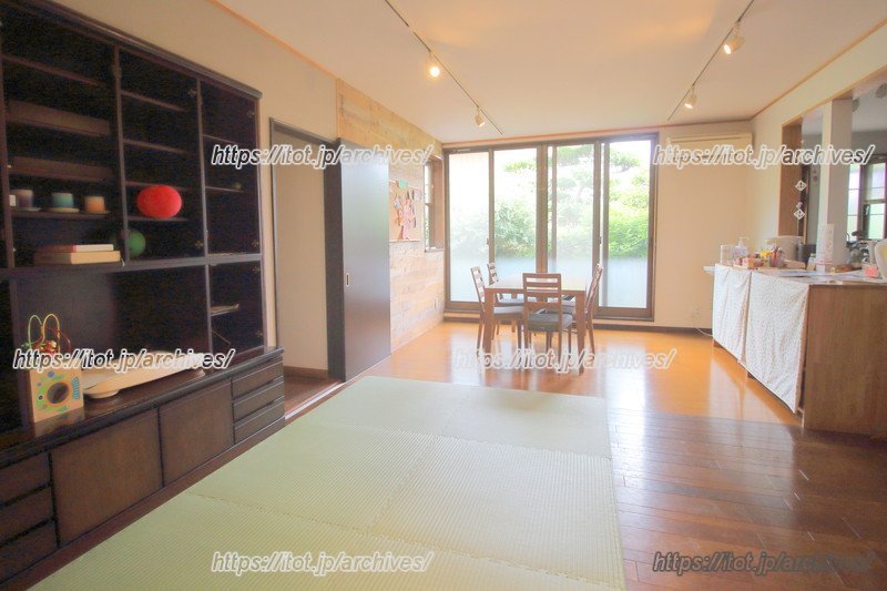 まさに「おうち」といった雰囲気のRojiハウスのリビング