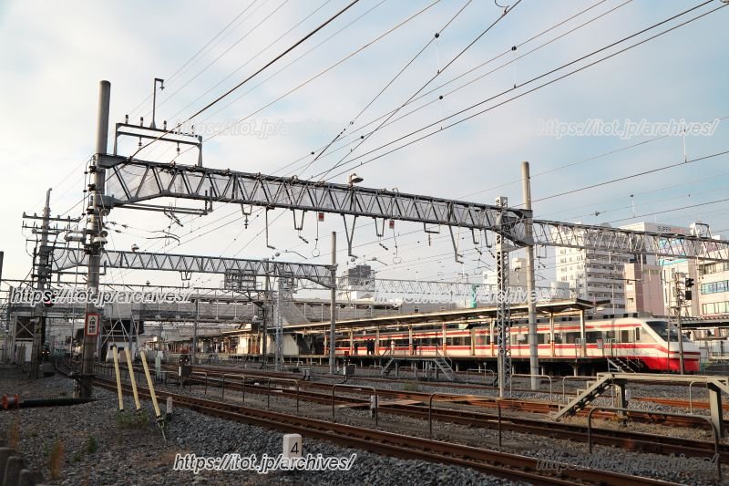 現在の「春日部」駅の様子。