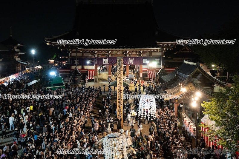 池上本門寺で毎年10月に行われるお会式の様子